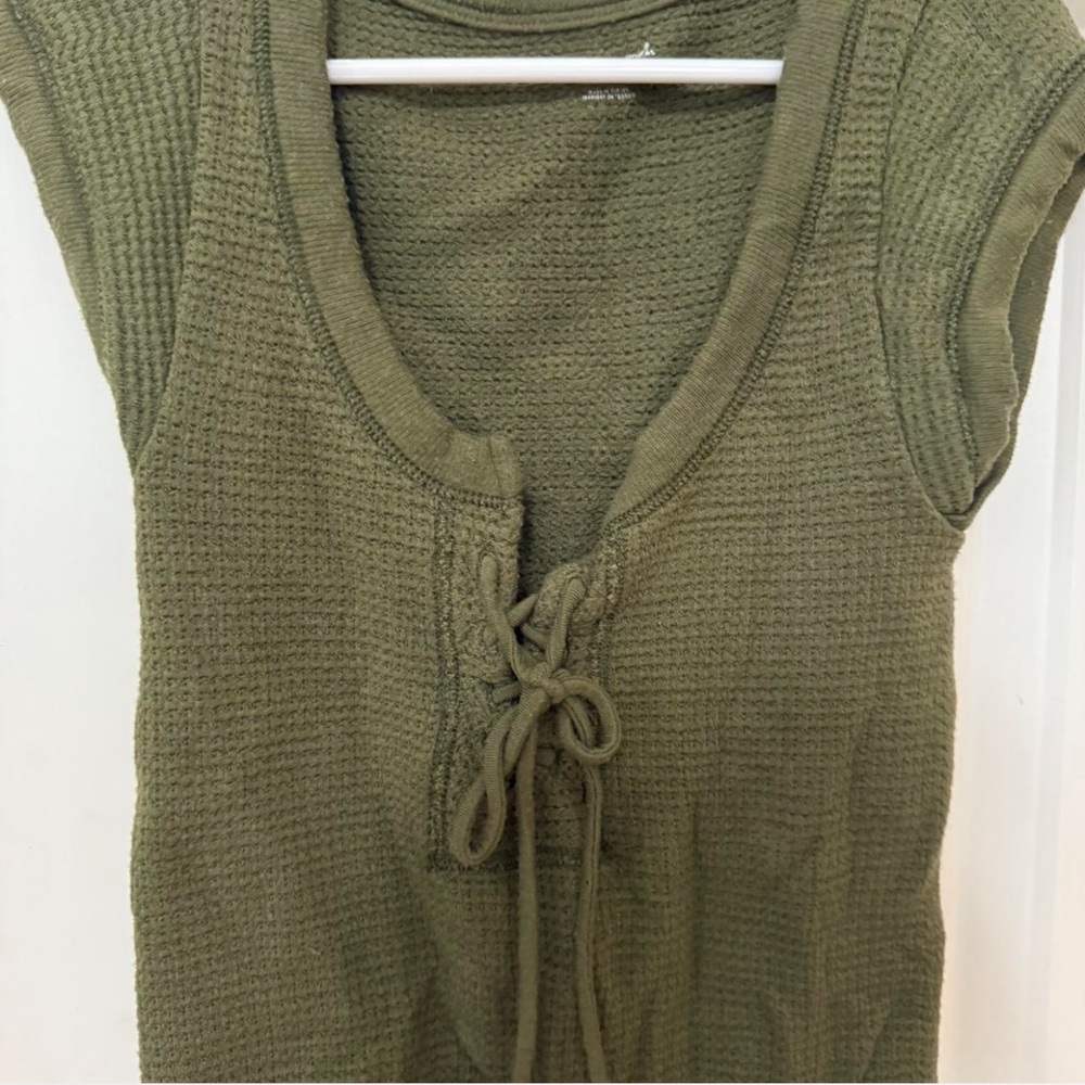 Urban outfitters green crop top